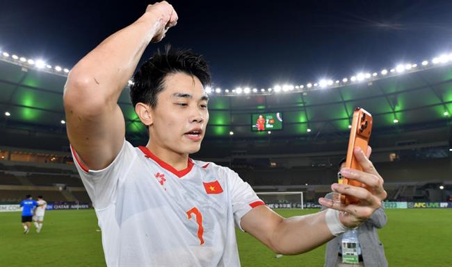 AFC tôn vinh Đình Bắc sau khoảnh khắc định đoạt trận đấu